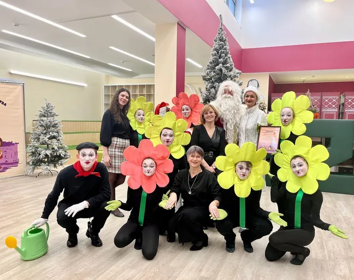 Участие театрального коллектива в районном фестивале ШИРЕ КРУГ 1
